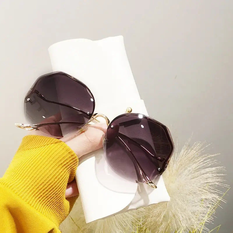 Cycling Fashion Rimless Sunglasses Metal Female Vintage Colorful Gradient Design Glasses Oversized Square Sun Glasses UV400