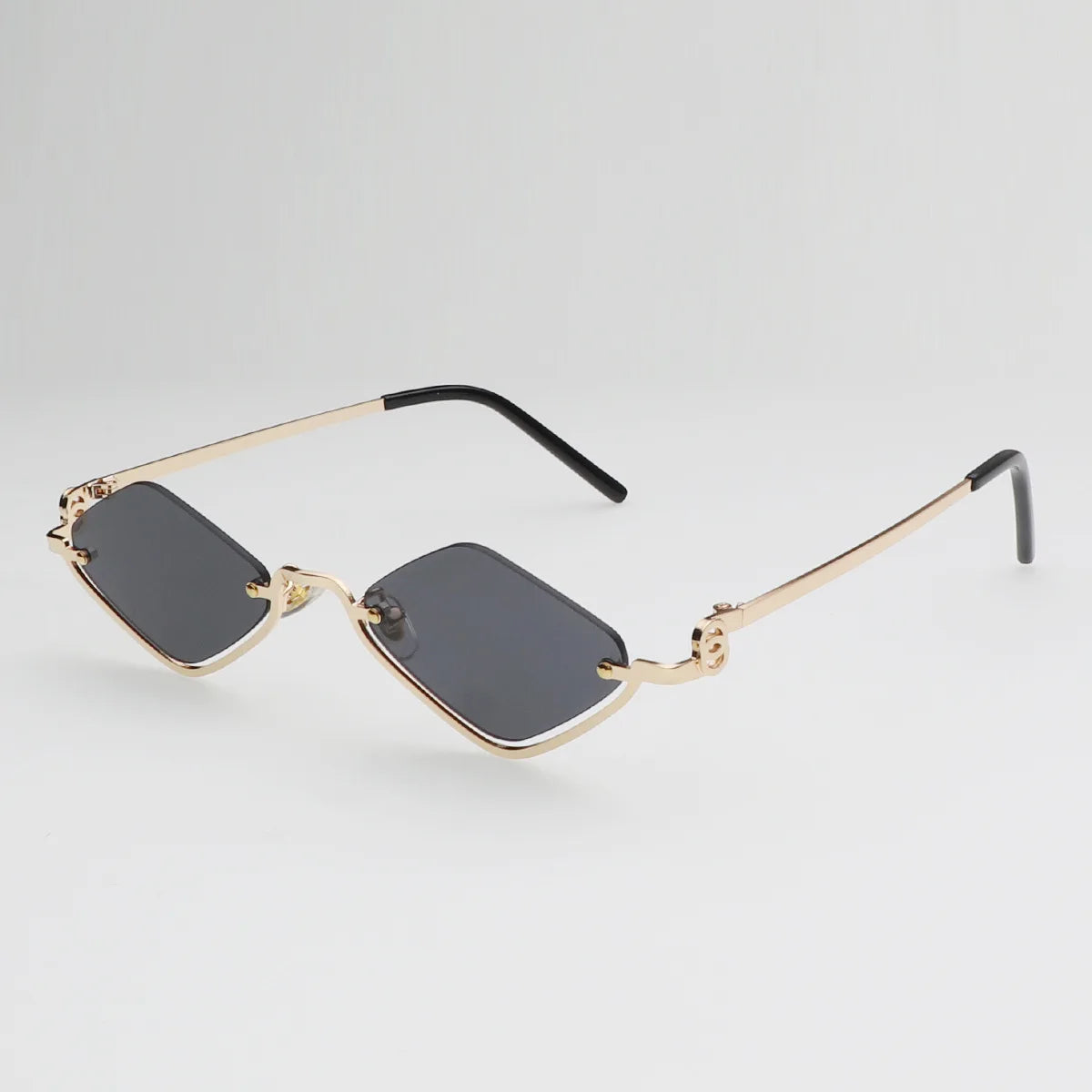 Fashion Small Polygonal Sunglasses Women Luxury Brand Metal Half Frame Sun Glasses Ladies Hipster Sexy Cat Eye Shades Vintage